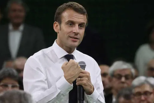 Le chef de l'État s'est exprimé devant 150 élus réunis à l'Elysée.