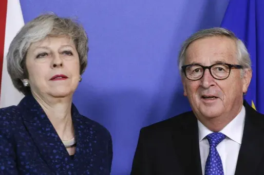 Theresa May, Jean-Claude Juncker crédit : ARIS OIKONOMOU / AFP - 1280