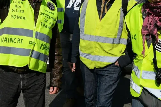 "Gilets jaunes": 5.600 manifestants en France à 14h, dont 1.800 à Paris