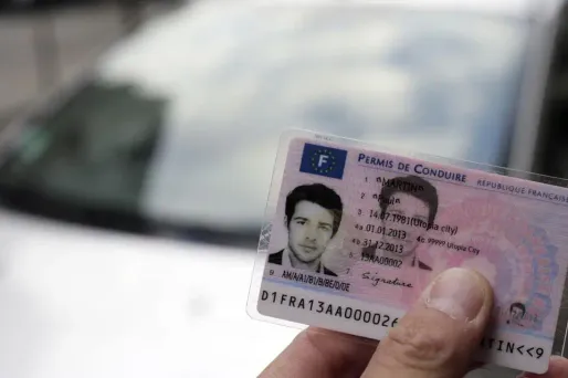 Le rapport parlementaire présenté mardi sur le permis de conduire propose plusieurs pistes pour rendre cet examen plus accessible.