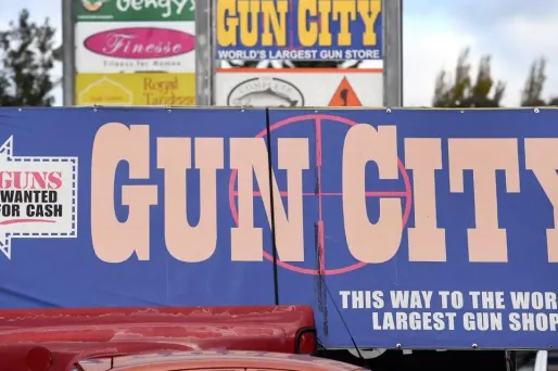 La Première ministre Jacinda Ardern a annoncé jeudi l'interdiction de la vente des fusils d'assaut et armes semi-automatiques en Nouvelle-Zélande.