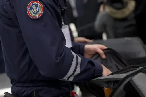 douane douanier aéroport