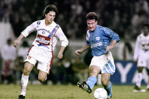 Dans les années 1990, la rivalité entre le PSG et l'OM était énorme.