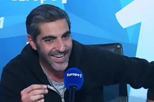 Ary Abittan clame son amour de la chanson française : "C'est le bonheur d'être triste"