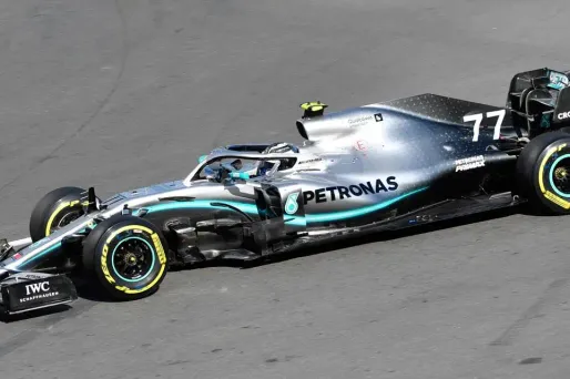 Valtteri Bottas a remporté la course devant Lewis Hamilton.