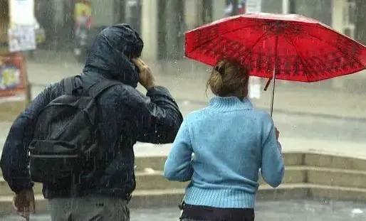 Des averses orageuses sont attendues samedi au nord de la Seine, selon les prévisions de Météo France.