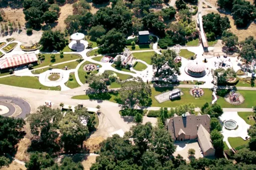 Michael Jackson aurait payé 19,5 millions de dollars dans les années 1980 pour acquérir cette propriété dont il avait fait un parc d'attractions. (Photo d'archive)