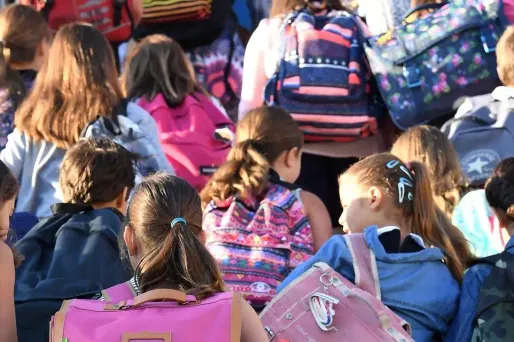 Les faits se sont déroulés à la sortie de l'école, ou du collègue. (photo d'illustration)