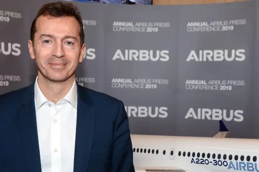 Guillaume Faury, le nouveau patron d'Airbus, mise sur la technologie pour produire des avions qui n'émettent aucune émission polluante.