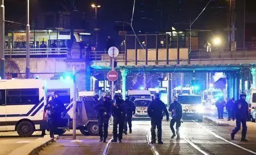 Cinq personnes étaient mortes et onze blessés, lors de l'attentat de Strasbourg.