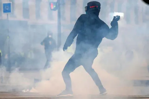 Mis en examen, le jeune homme revendique les dégradations et les violences envers les policiers qu'il a commises lors d'une manifestation des "gilets jaunes".