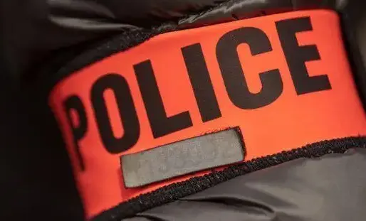 Un homme âgé de 52 ans s'est rendu à la police mercredi soir affirmant avoir tué son ex-conjointe âgée de 49 ans.