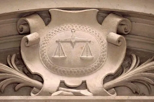 Dans cette affaire, l'avocat général avait requis une peine de douze ans de réclusion criminelle.