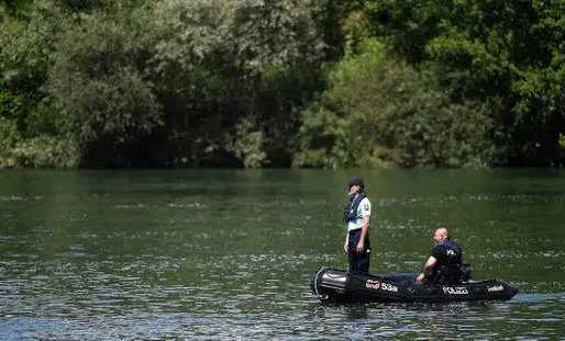 Plus de 120 personnes, secouristes et gendarmes français et allemands, étaient mobilisées à la suite de cet accident.