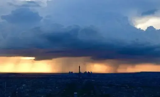 Cinq départements ont été placés en vigilance orange.