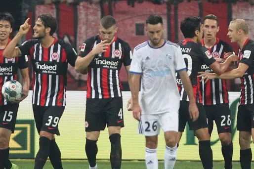 Les Strasbourgeois se sont inclinés sur la pelouse de Francfort.