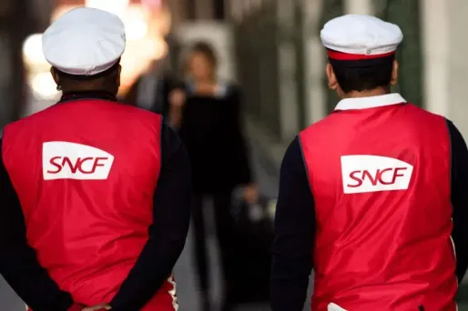 Grève contre la réforme des retraites : la SNCF annule 90% des TGV et 70% des TER vendredi