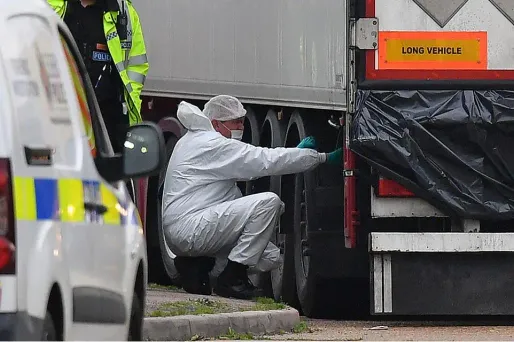 39 migrants, probablement vietnamiens ont été retrouvés morts fin octobre à l'arrière d'un camion frigorifique près de Londres.