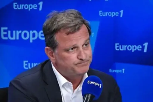 Louis Aliot : "Emmanuel Macron n'est à Mayotte que pour faire de la communication"