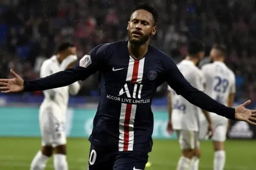 Ligue 1 : Neymar libère le PSG à Lyon (0-1)