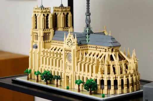 LEGO Réplique d'architecture Notre-Dame de Paris