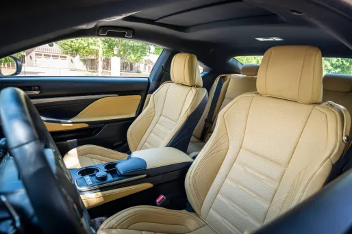 Connectivité, sécurité et confort avec Echo Auto 2 : l’assistant qui transforme votre voiture à moitié prix