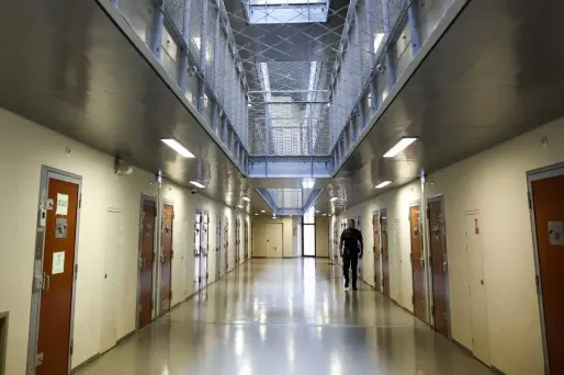 SONDAGE - 67% des Français favorables à l’emprisonnement de toutes les personnes condamnées, y compris pour de courtes peines