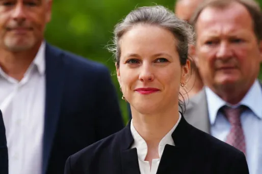 Législative partielle : Lucie Castets renonce à une candidature à Grenoble