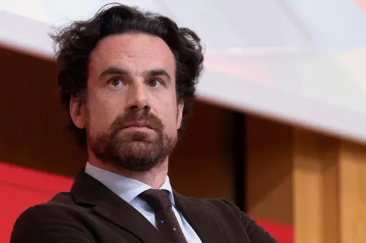 Mathias Vicherat, ex directeur de Sciences-Po Paris, jugé avec sa compagne pour violences conjugale