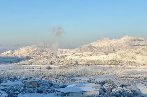 Le bassin d'Ajaccio a été recouverte de neige dans la nuit de lundi à mardi.