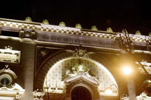 Les théâtres privés se réinventent pour attirer un nouveau public.