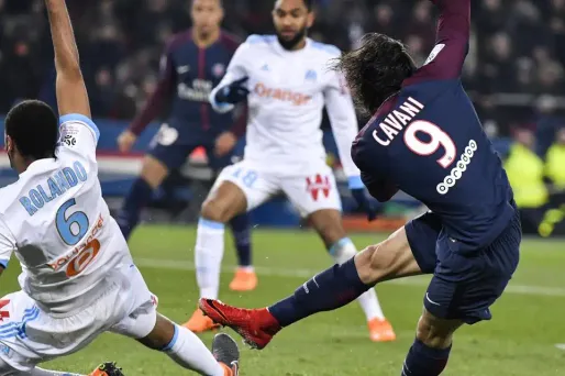 Cavani face à l'OM (1280x640) GERARD JULIEN / AFP