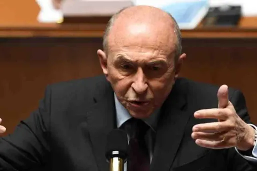 "Nous voulons démanteler les filières, qu'elles soient sur notre territoire, ou en coopération internationale sur des territoires étrangers", a précisé Gérard Collomb.