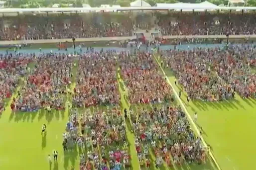 6.302 musiciens ont entonné ensemble la chanson "Tuihei".