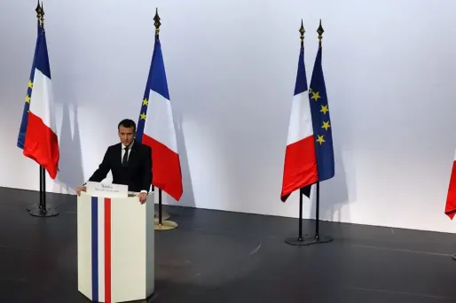 Pour le chef de l'État, créer un statut de résident corse "serait totalement contraire à la constitution et au droit européen".