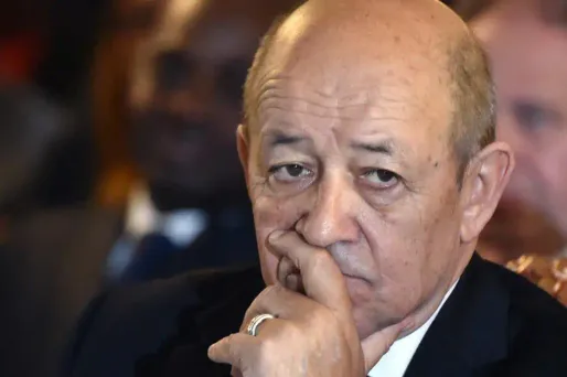 "Il y a encore cette menace de l'utilisation de l'arme chimique, c'est une situation très grave", a ajouté Jean-Yves Le Drian.