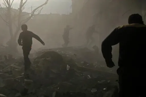 Selon l'OSDH, plus de 210 civils ont été tués et des centaines blessés dans les raids aériens intensifs menés depuis lundi par le régime de Damas.