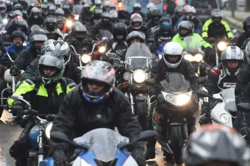 Agen : des centaines de motards disent "Non au 80km/h"