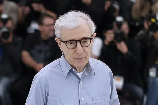 Le réalisateur de 82 ans a toujours démenti, soulignant que des enquêtes menées dans le passé l'avaient blanchi.