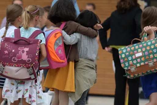 Écoles polluées : "La santé des enfants n'est pas assurée partout"