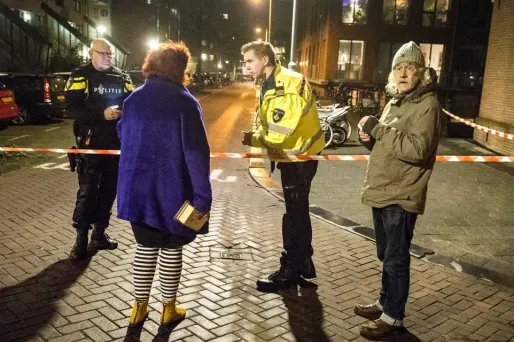 Lorsque les multiples coups de feu ont retenti, une vague de panique s'est rapidement répandue dans les rues d'Amsterdam.