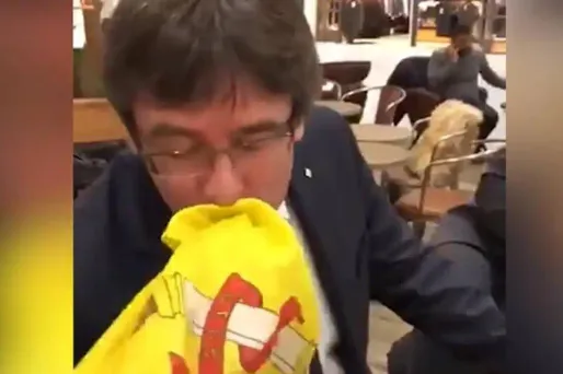 La vidéo, devenue virale sur les réseaux sociaux, a suscité de nombreux commentaires en Espagne.