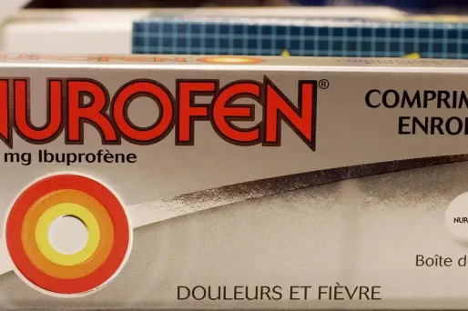L'ibuprofène est un anti-inflammatoire en vente libre sous de nombreuses appellations dont Advil, Antarène ou Nurofen. Image d'illustration.