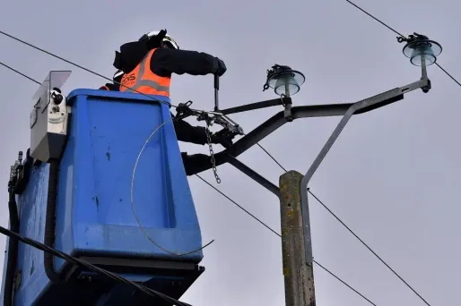Au plus fort de la tempête, 65.000 foyers ont dû se passer de courant.