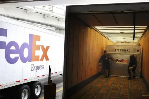 Un employé de FedEx a été blessé dans l'explosion d'un nouveau colis, mardi. Photo d'illustration.