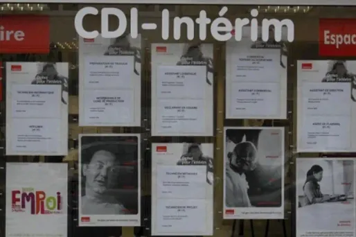 Le secteur du commerce a lui pâti, en plus du boom du e-commerce, de la météo maussade en février