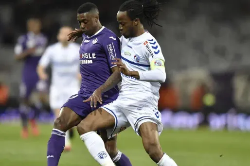 Koné, à droite, a offert le point du nul à Strasbourg.