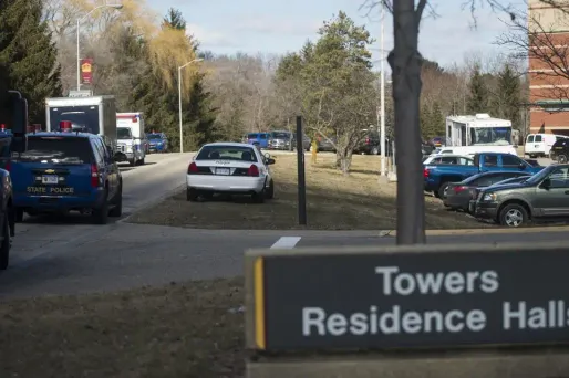 Les fusillades sont fréquentes aux États-Unis, où il y a autant d'armes à feu en circulation que d'habitants.