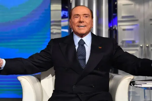 L'éternel revenant Silvio Berlusconi a mené un marathon d'interviews vendredi.