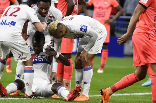 Bertrand Traoré buteur face à Caen (1280x640) JEAN-PHILIPPE KSIAZEK / AFP